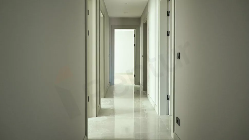 Продаётся 4-ком. квартира площадью 178 м² на 27-ом этаже от застройщика