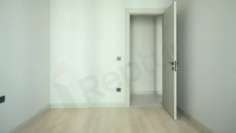 Продаётся 4-ком. квартира площадью 178 м² на 27-ом этаже от застройщика