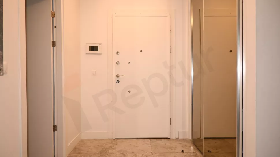 Продаётся 4-комнатная, 154 м², район Бахчешехир, эконом-класс