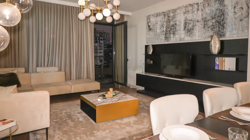 Продаётся 4-комнатная, 154 м², район Бахчешехир, эконом-класс