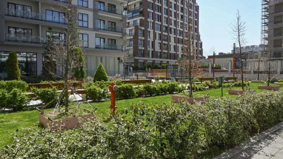 Продаётся 4-комнатная, 172 м², на 5-м этаже, район Бахчешехир, эконом-класс