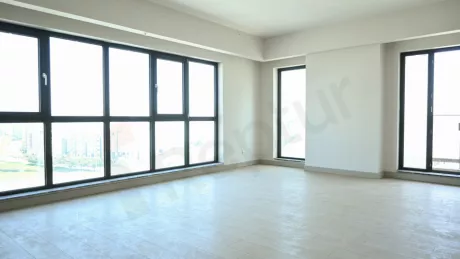 Продаётся 4-комнатная, 172 м², на 5-м этаже, район Бахчешехир, эконом-класс