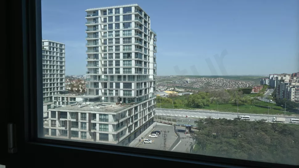 Продаётся 4-комнатная, 172 м², на 5-м этаже, район Бахчешехир, эконом-класс