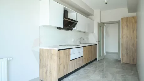 Продаётся 4-комнатная, 172 м², на 5-м этаже, район Бахчешехир, эконом-класс