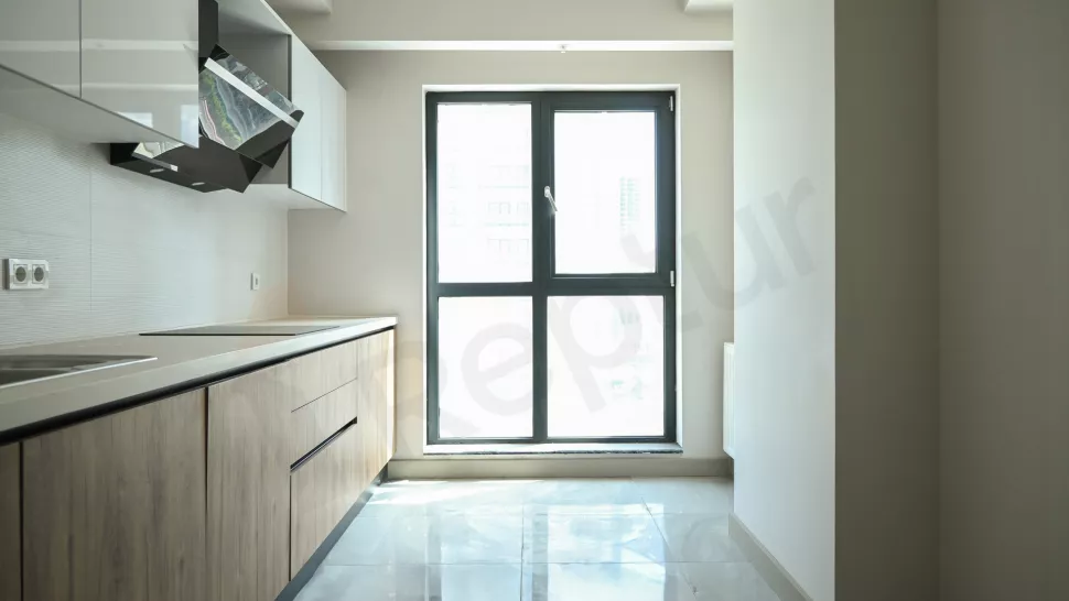 Продаётся 5-комнатная, 221 м², на 2-м этаже, район Бахчешехир, эконом-класс
