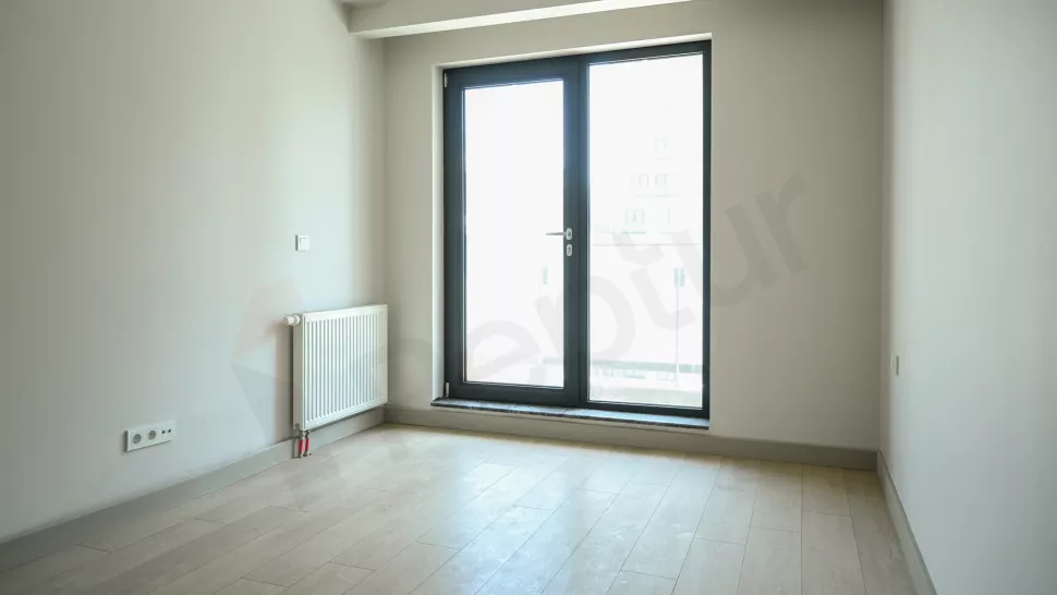Продаётся 5-комнатная, 221 м², на 2-м этаже, район Бахчешехир, эконом-класс