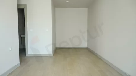 Продаётся 5-комнатная, 221 м², на 2-м этаже, район Бахчешехир, эконом-класс