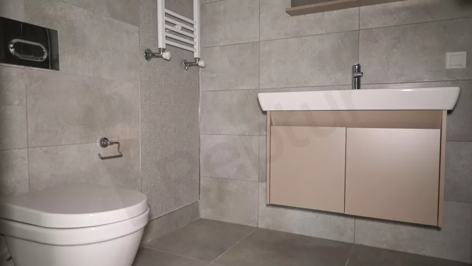 Продаётся 5-комнатная, 221 м², на 2-м этаже, район Бахчешехир, эконом-класс