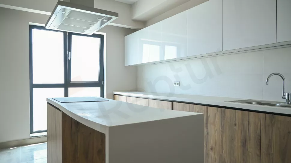 Продаётся 5-комнатная, 247 м², на 16-м этаже, район Бахчешехир, эконом-класс