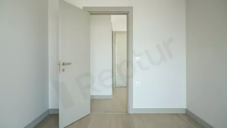 Продаётся 5-комнатная, 247 м², на 16-м этаже, район Бахчешехир, эконом-класс