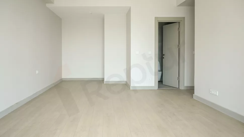Продаётся 6-комнатная, 283 м², на 16-м этаже, район Бахчешехир, эконом-класс