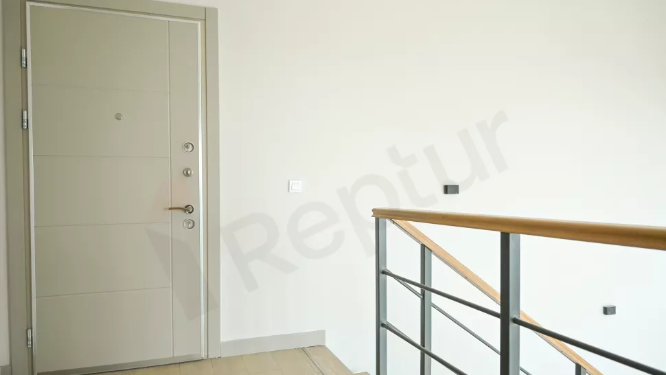 Продаётся 6-комнатная, 283 м², на 16-м этаже, район Бахчешехир, эконом-класс