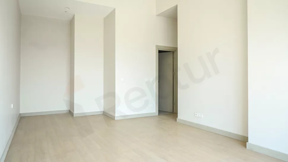 Продаётся 6-комнатная, 283 м², на 16-м этаже, район Бахчешехир, эконом-класс