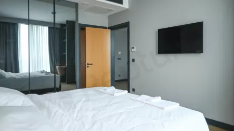Продаётся эксклюзивная 2-ком. кв., 100 м², на 31-м этаже при отеле