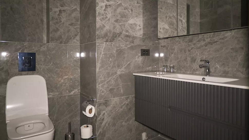 Продаётся эксклюзивная 2-ком. кв., 100 м², на 31-м этаже при отеле