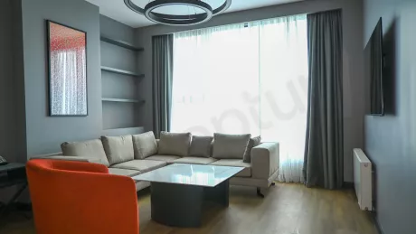 Продаётся эксклюзивная 2-ком. кв., 100 м², на 31-м этаже при отеле