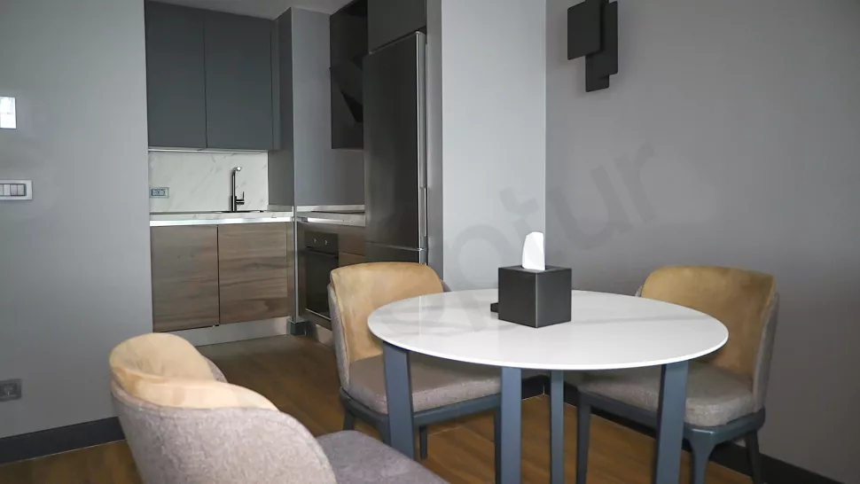 Продаётся эксклюзивная 2-ком. кв., 100 м², на 31-м этаже при отеле