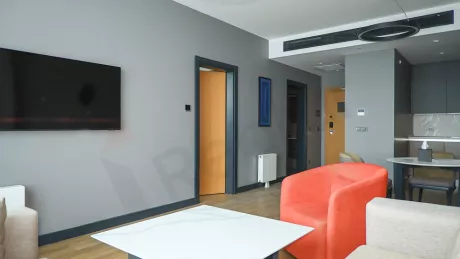 Продаётся эксклюзивная 2-ком. кв., 100 м², на 31-м этаже при отеле
