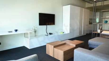 Продаётся от застройщика: студия 77 м², на 3-м этаже, комфорт-класс
