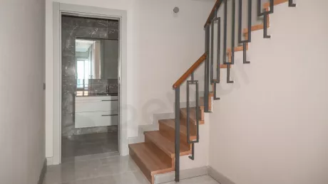 Продаётся пентхаус площадью 361 м² с огромной террасой на 32-м этаже – панорамный вид на город