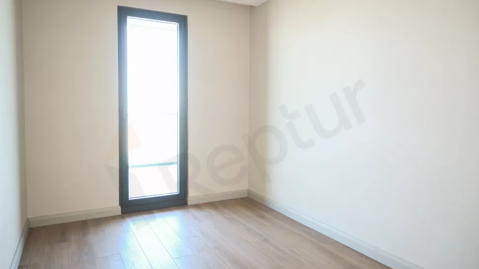 Продаётся пентхаус площадью 361 м² с огромной террасой на 32-м этаже – панорамный вид на город