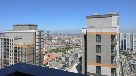 Продаётся пентхаус площадью 361 м² с огромной террасой на 32-м этаже – панорамный вид на город
