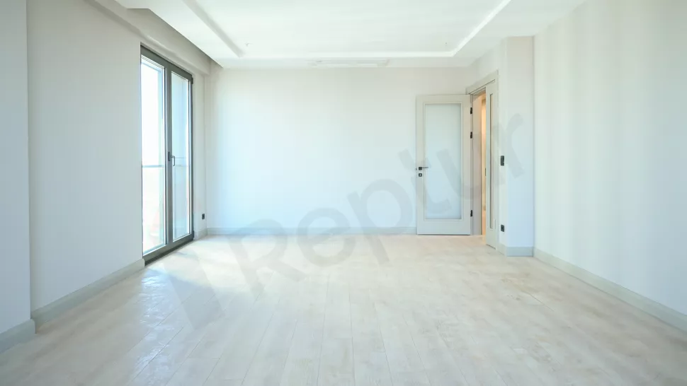 Продаётся просторная 4-ком. квартира площадью 178 м² на 16-ом этаже от застройщика