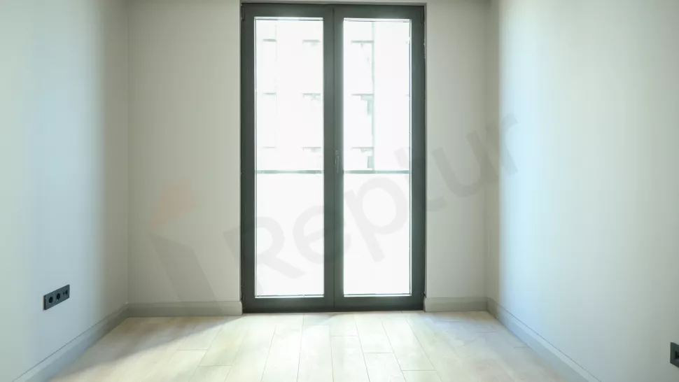 Продаётся просторная 4-ком. квартира площадью 178 м² на 16-ом этаже от застройщика