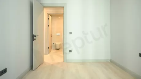Продаётся просторная 4-ком. квартира площадью 178 м² на 16-ом этаже от застройщика