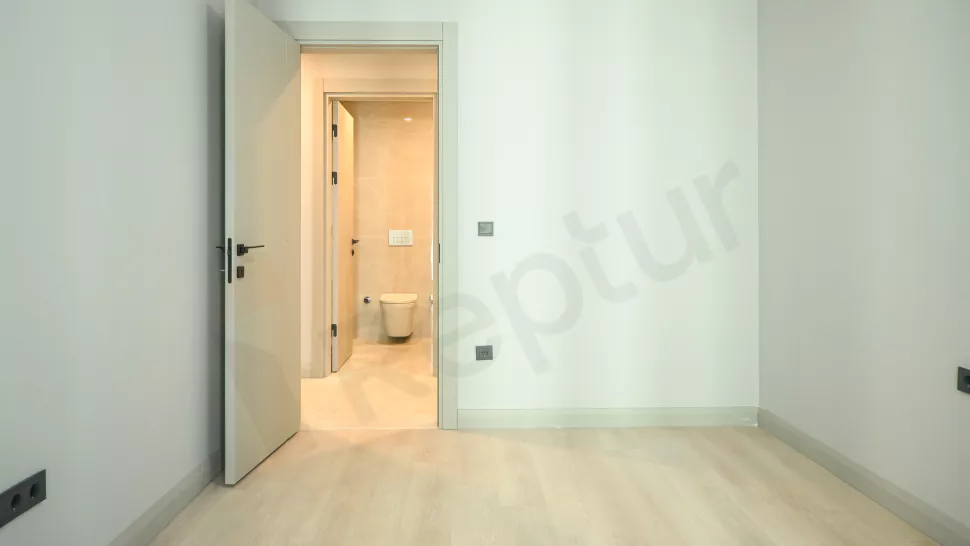 Продаётся просторная 4-ком. квартира площадью 178 м² на 16-ом этаже от застройщика