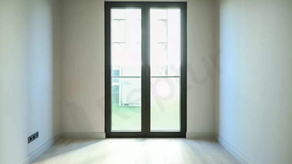 Продаётся просторная 4-комнатная квартира площадью 175 м² на 2-м этаже в районе Умрание – комфорт и уют