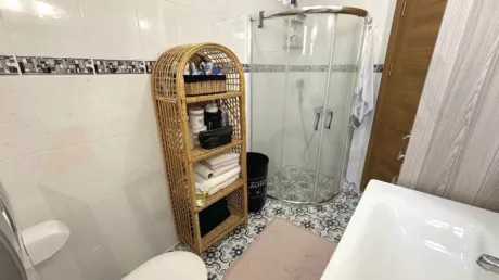 Продаётся стильный дом в Бодруме: 4 спальни, просторная гостиная, частный бассейн и панорамный вид на море
