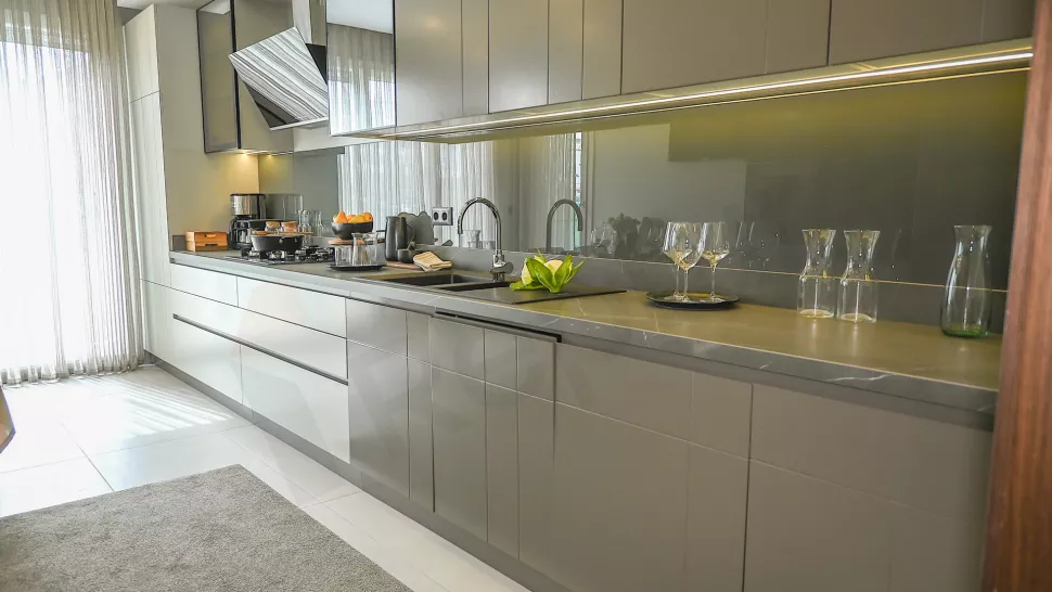 Просторная 5-комнатная квартира 247 м² от застройщика – новостройка в районе Бейликдюзю