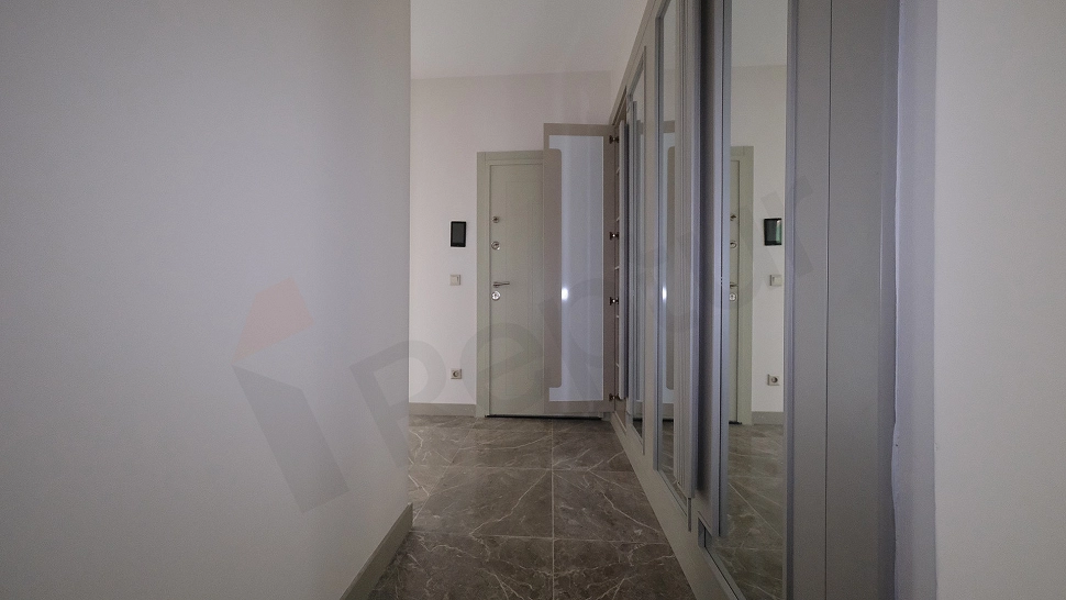 Фотография коридора непроданной квартиры 2+1 в Зейтинбурну.