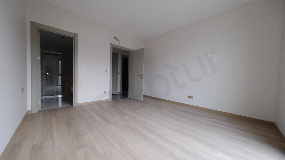 Квартира 2+1 с Закрытой Кухней и Прачечной в Топкапы (5 Этаж)