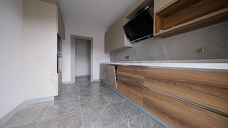 Квартира 2+1 с Закрытой Кухней и Прачечной в Топкапы (5 Этаж)