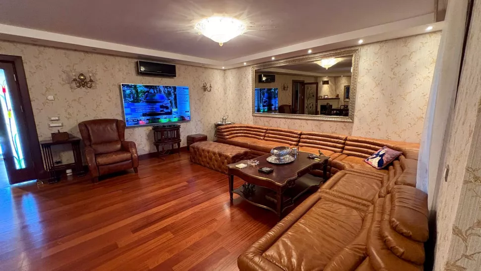 Вилла в Стамбуле от собственника — особняк 450 м², с участком, готов к переезду
