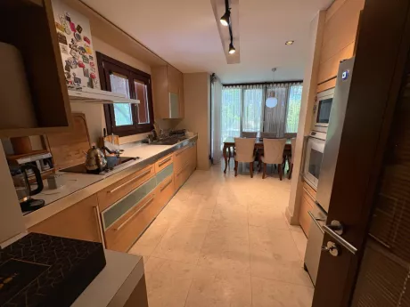 Вилла в Стамбуле от собственника — особняк 450 м², с участком, готов к переезду