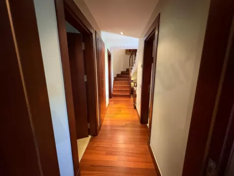 Вилла в Стамбуле от собственника — особняк 450 м², с участком, готов к переезду