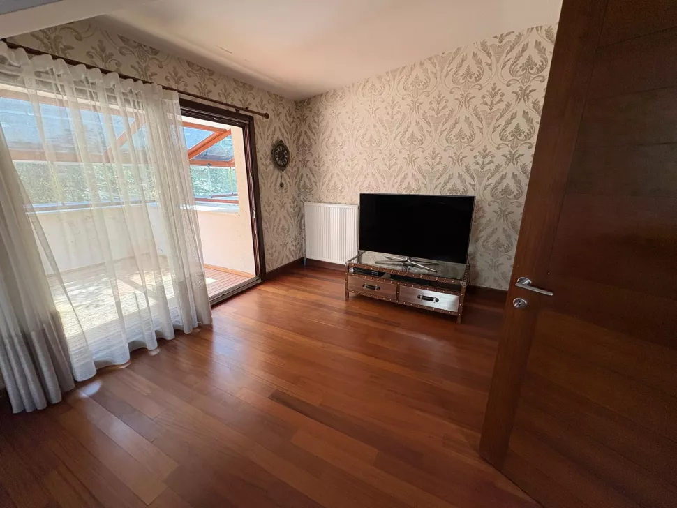 Вилла в Стамбуле от собственника — особняк 450 м², с участком, готов к переезду