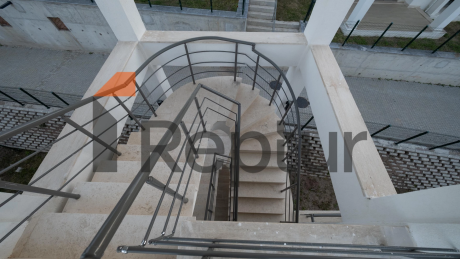Продается квартира от собственника готовая 2+1 c видом на озеро.